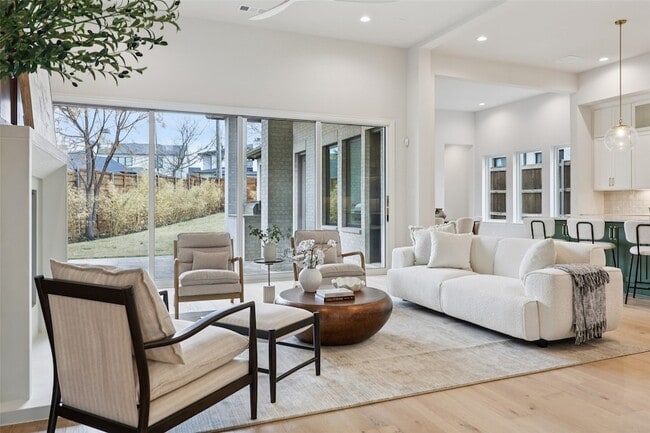 Photo - 3845 Van Ness Ln