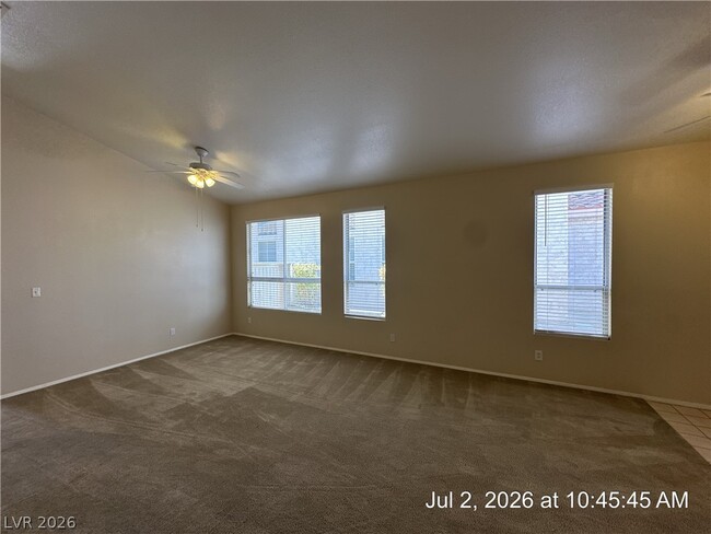 Photo - 122 McLaren St
