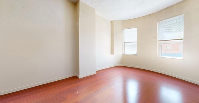 18 S Huntington Ave Unit 2