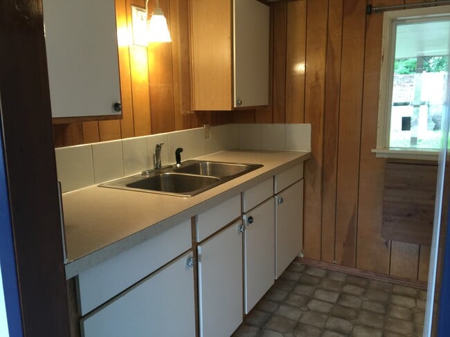 Photo - 245 SW Arbor St