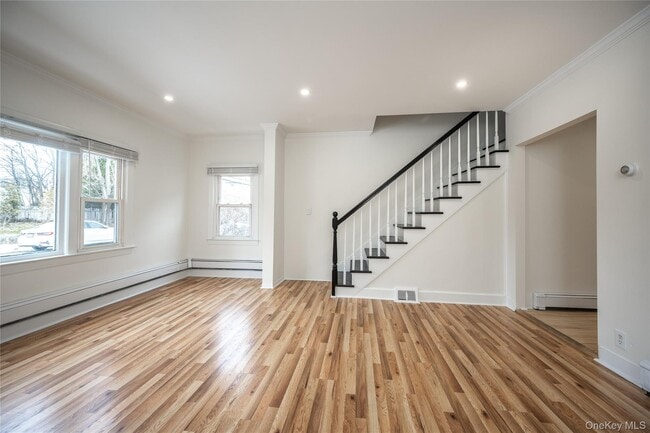 14 Deane Pl
