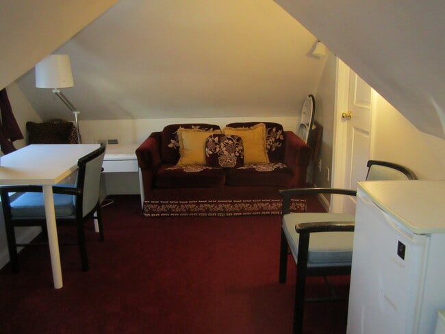 Photo - 4300 8th St NW