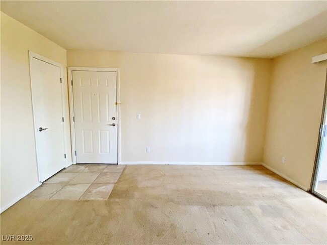 Photo - 7200 W Pirates Cove Rd Unidad 2112