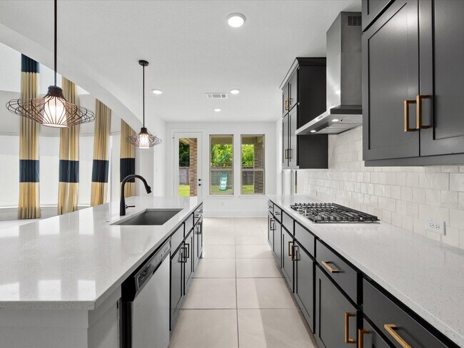 1911 Golden Leaf Dr