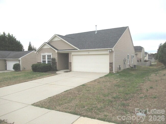 Building Photo - 122 Anastasia Ln