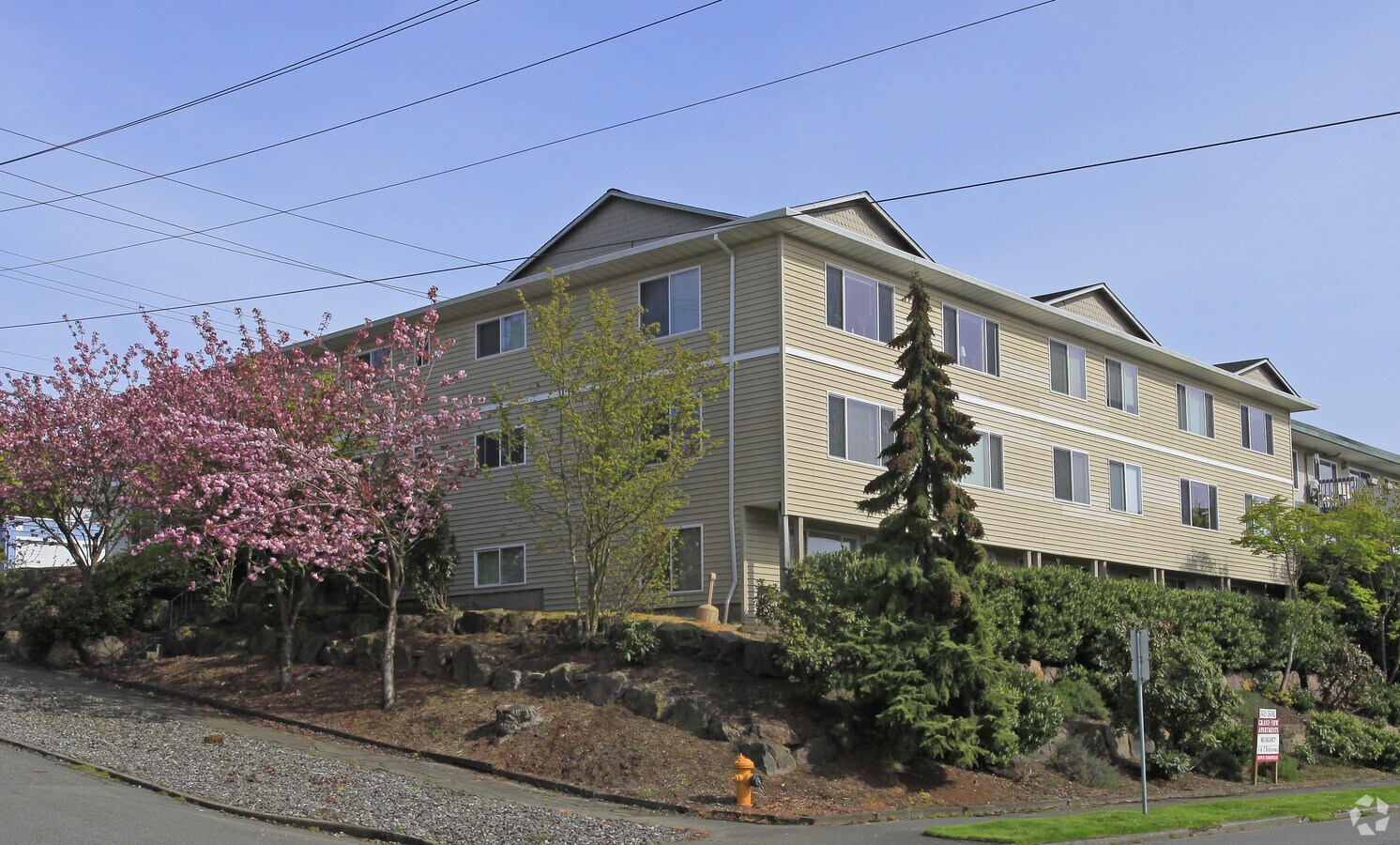 Photo - Grandview Apartments