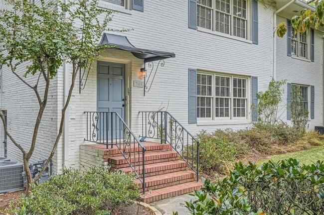Photo - 3685 Cantrell Rd NE