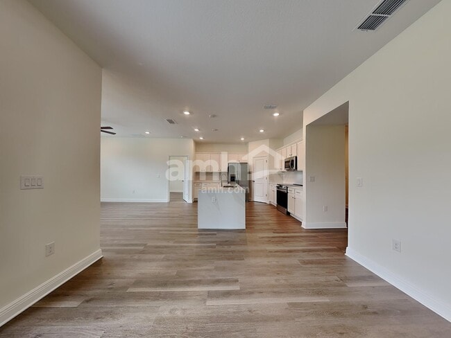 Photo - 3791 Lk Blf Lp