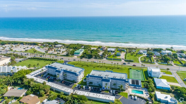 Building Photo - 2150 N Hwy A1A Unit 107 Rental