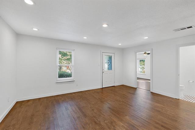Photo - 8919 San Fernando Way