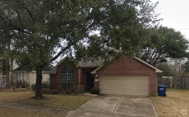 Building Photo - 18518 Dennington Dr Rental