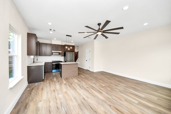 Photo - 3810 Hiford Dr