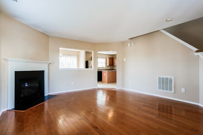 Photo - 1013 Lockberry Ct