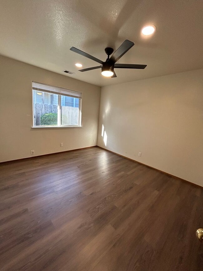 Photo - 450 B St Unit 450 B Street-  A