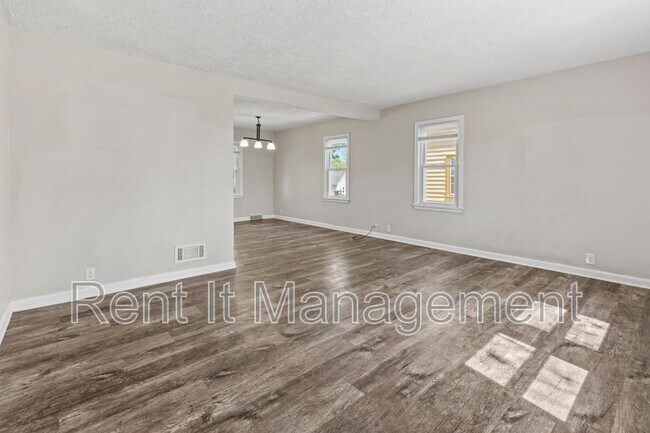 Photo - 3314 Franklin St