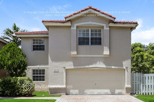 Building Photo - 15131 SW 49th St Rental