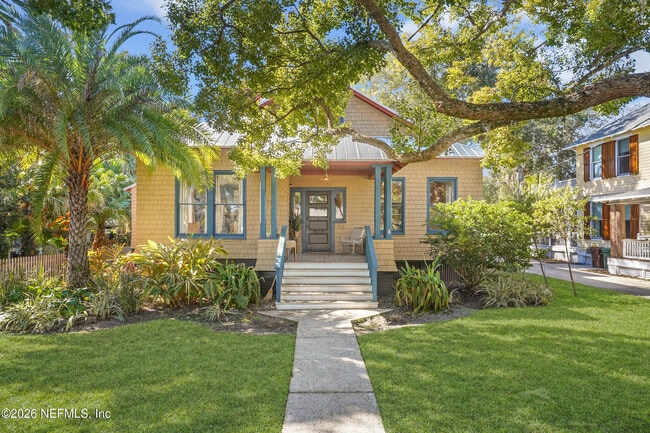 Building Photo - 290 St George St