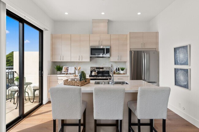 6946 Glidden St Unit 6946 - 203