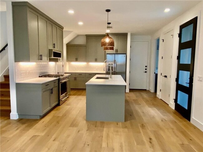 Photo - 3109 Owen Ave