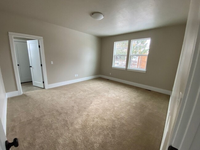 Photo - Beautiful 3-Bed, 2-Bath Home in The Arbors Subdivision