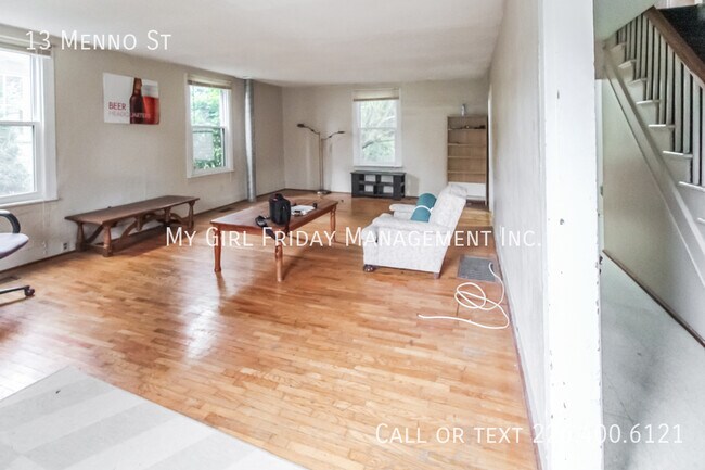 Photo - 13 Menno St