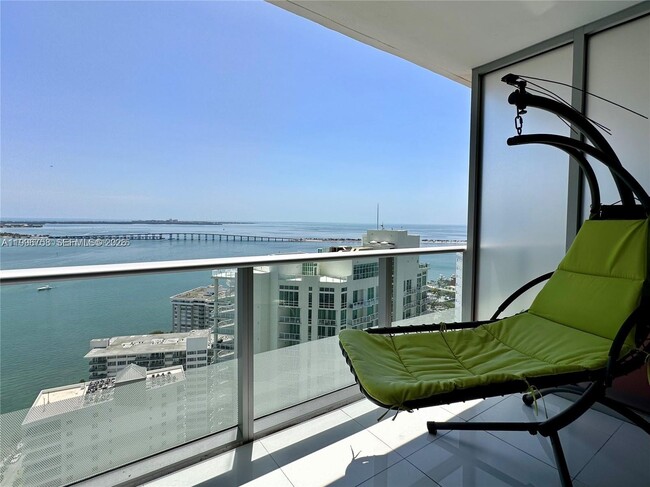 Building Photo - 1300 Brickell Bay Dr Unit 3206
