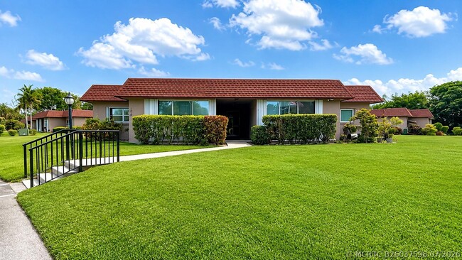 Photo - 1918 Palmland Dr