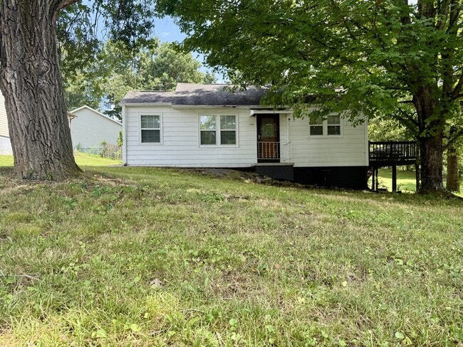 Photo - 1606 Tuckaleechee Pike