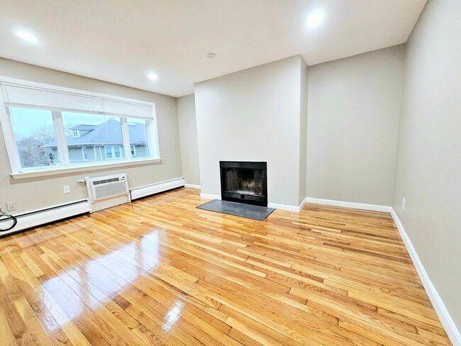 Photo - 44 Evergreen St