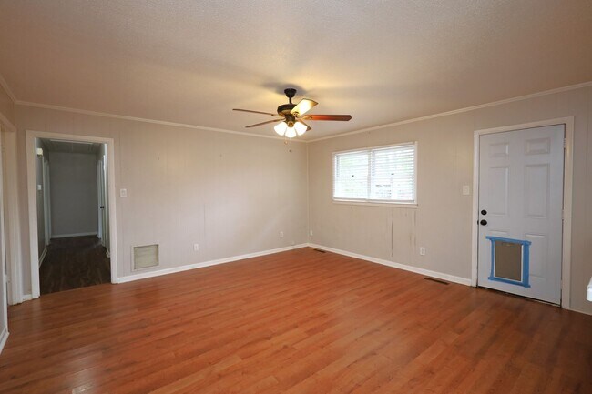 Photo - 1104 Kimberly Dr