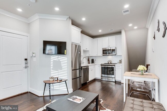 Photo - 7209 Georgia Ave NW Unidad A