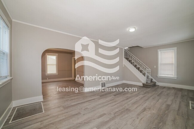 Photo - 1946 N Sheridan Rd