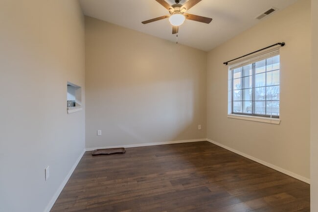 Photo - Great Location, Great Size, Great TC