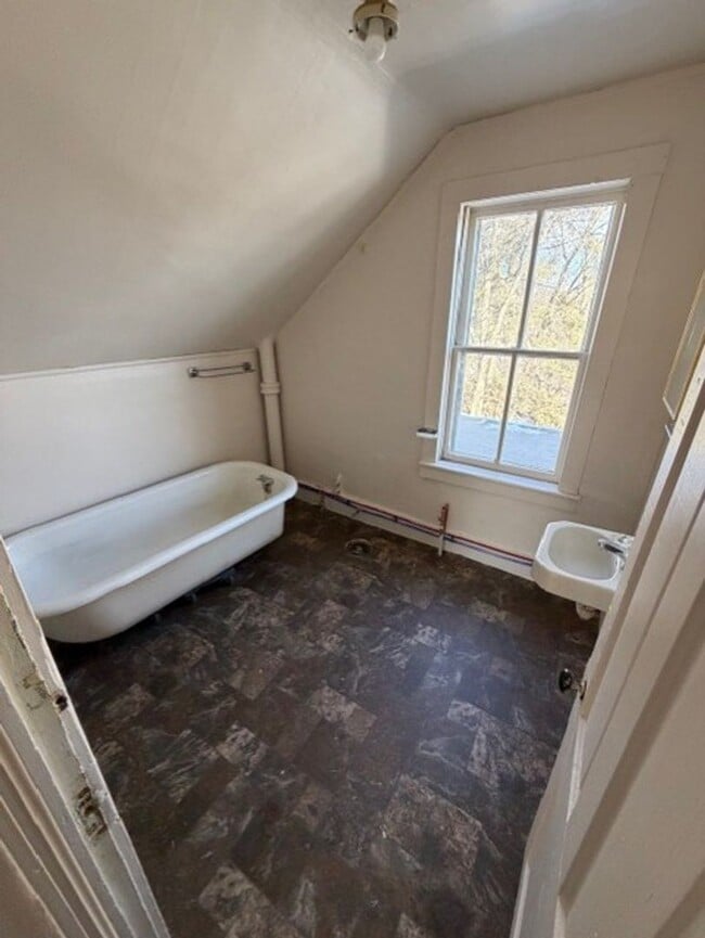 Photo - 620 N 10th St Unit 620 1/2 N 10th St