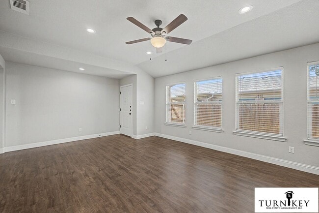 Photo - 1324-1328 White Sand Dr Unit 1324
