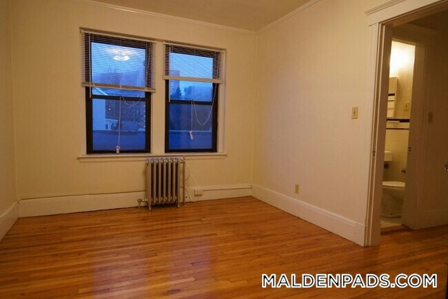 349 Pleasant St Unidad B1-17