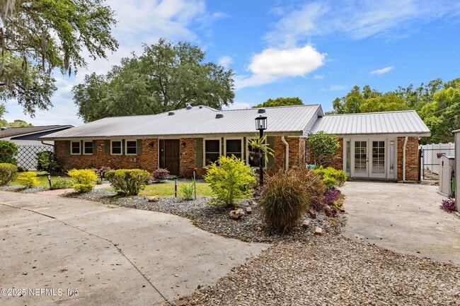 Photo - 49 Nelsons Point