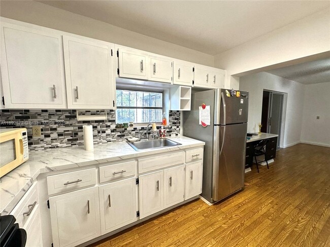 Photo - 4005 NW 9th St