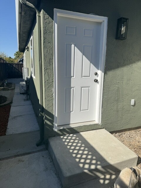 Photo - "Charming Studio Retreat in San Jose: Cozy 400 Sq Ft Haven with Full Bath!" Full Kitchen, Heater... Unit 2