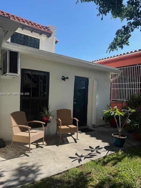 Photo - 1617 NW 8th St Unidad Studio B