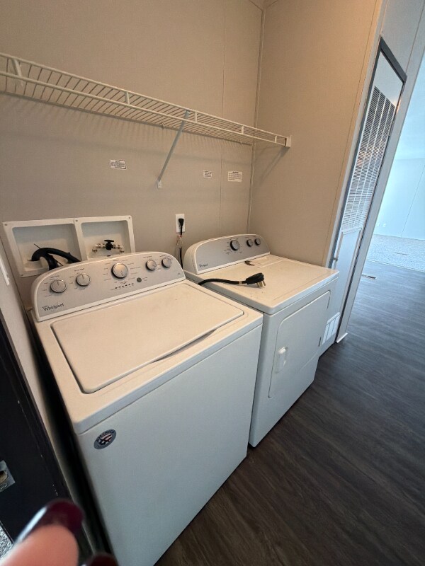 Photo - 214 Lakeshore Cir