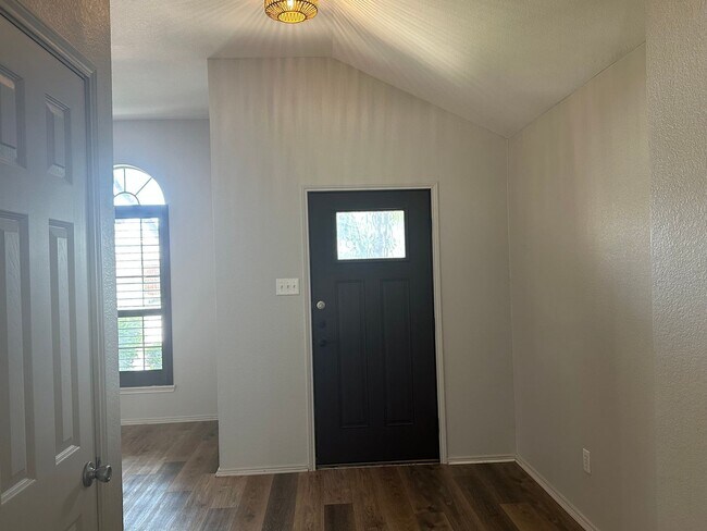 Photo - 5212 Blackwood Dr