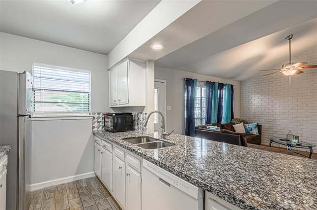 Building Photo - 2471 Briarwest Blvd Rental