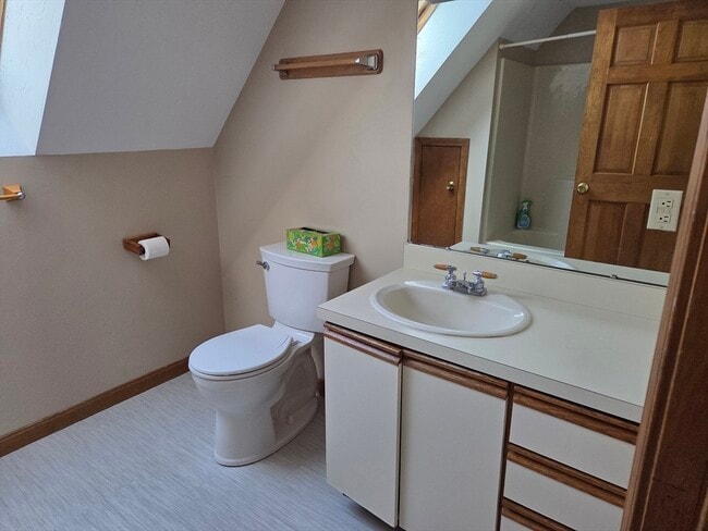 Photo - 938 East St Unit 4