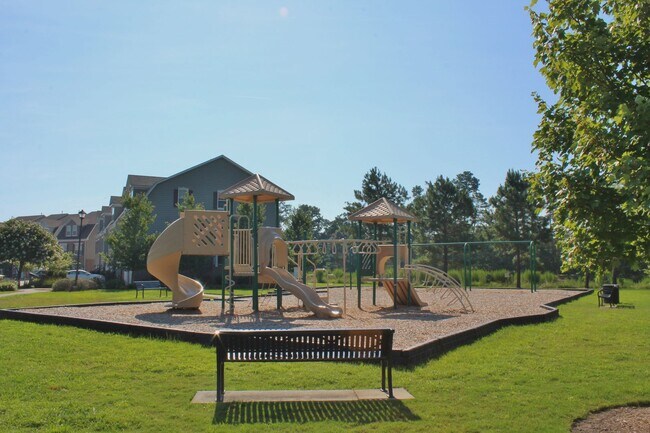 Photo - Available 10-21-24! Upgraded Tri-Level Tow...