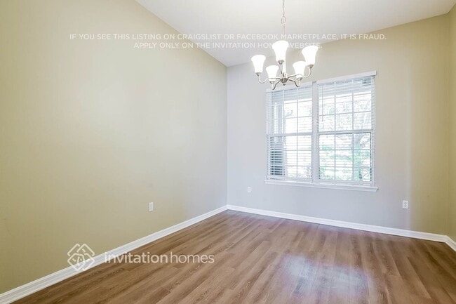 Photo - 920 White Oak Way