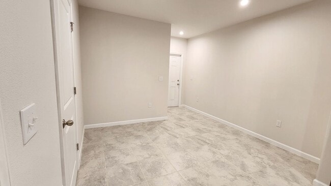 Photo - 271 Blueberry Ln