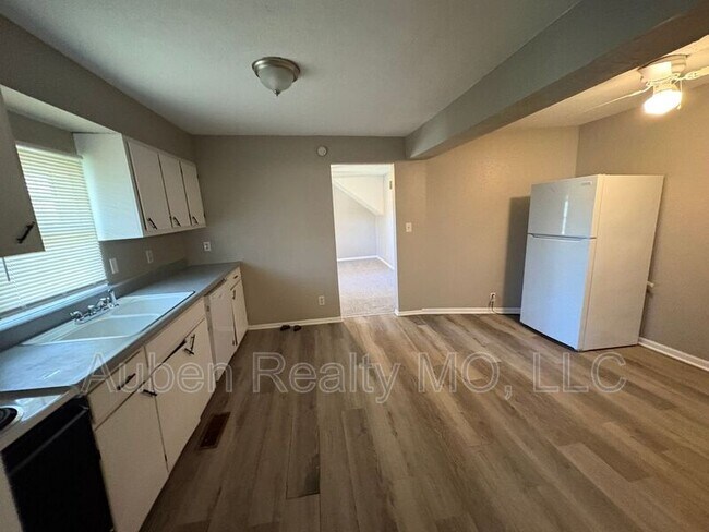 Photo - 507 Henrie Ave Unit 3