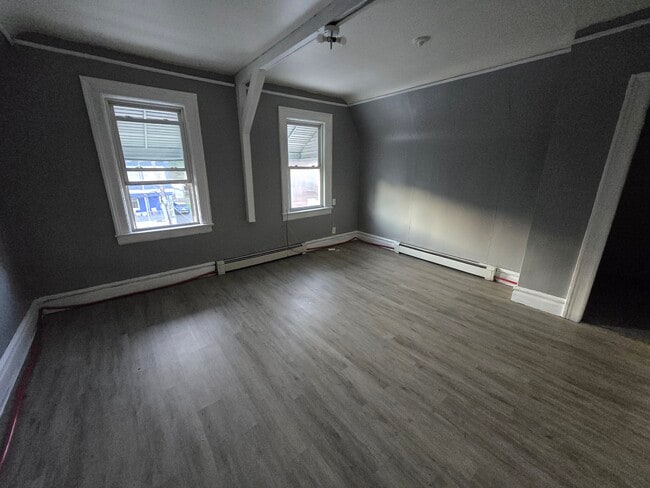 Building Photo - 8 Farley Ave Unit 3