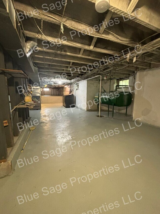 Building Photo - 26 Stratford Ave Unit 1